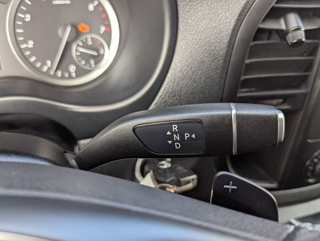 Used 2022 Mercedes-Benz Metris image 21