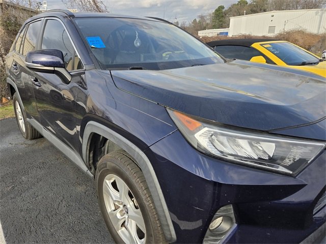 Used 2019 Toyota RAV4 XLE w/ Convenience Package image 9