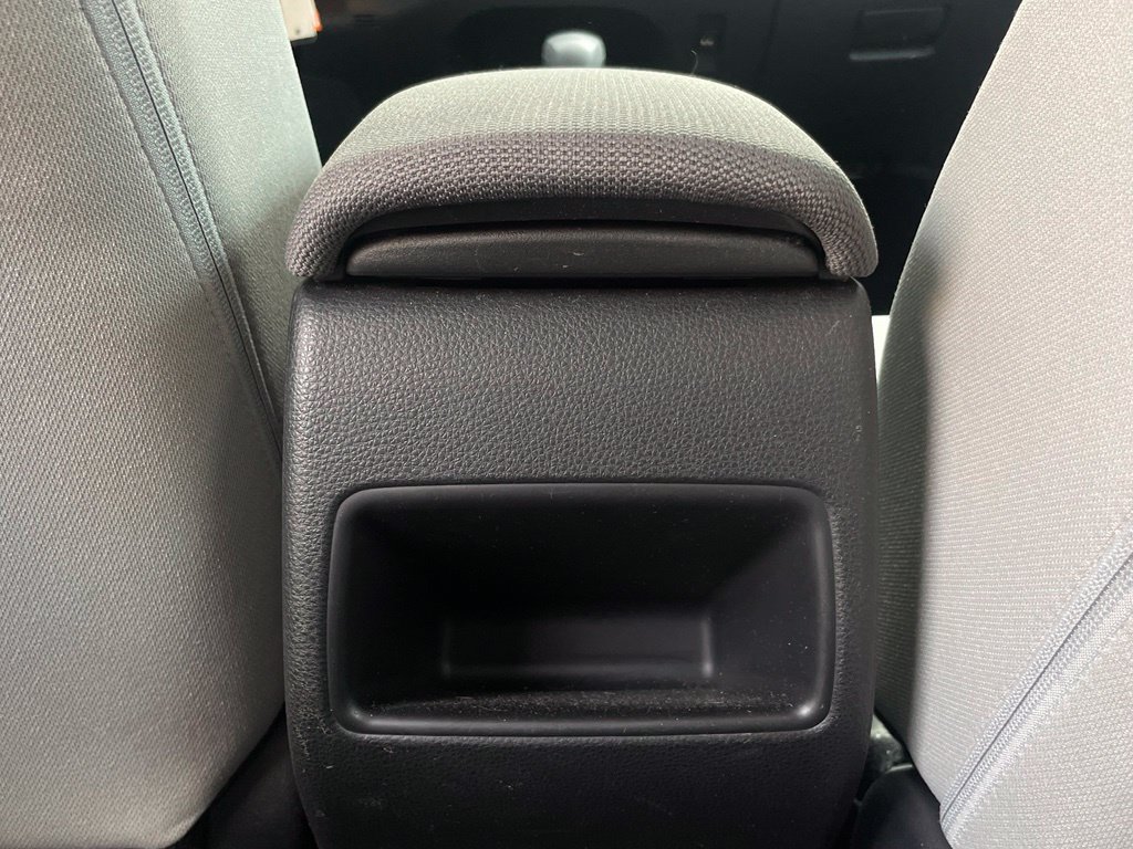 Used 2021 Toyota Corolla L FWD image 28
