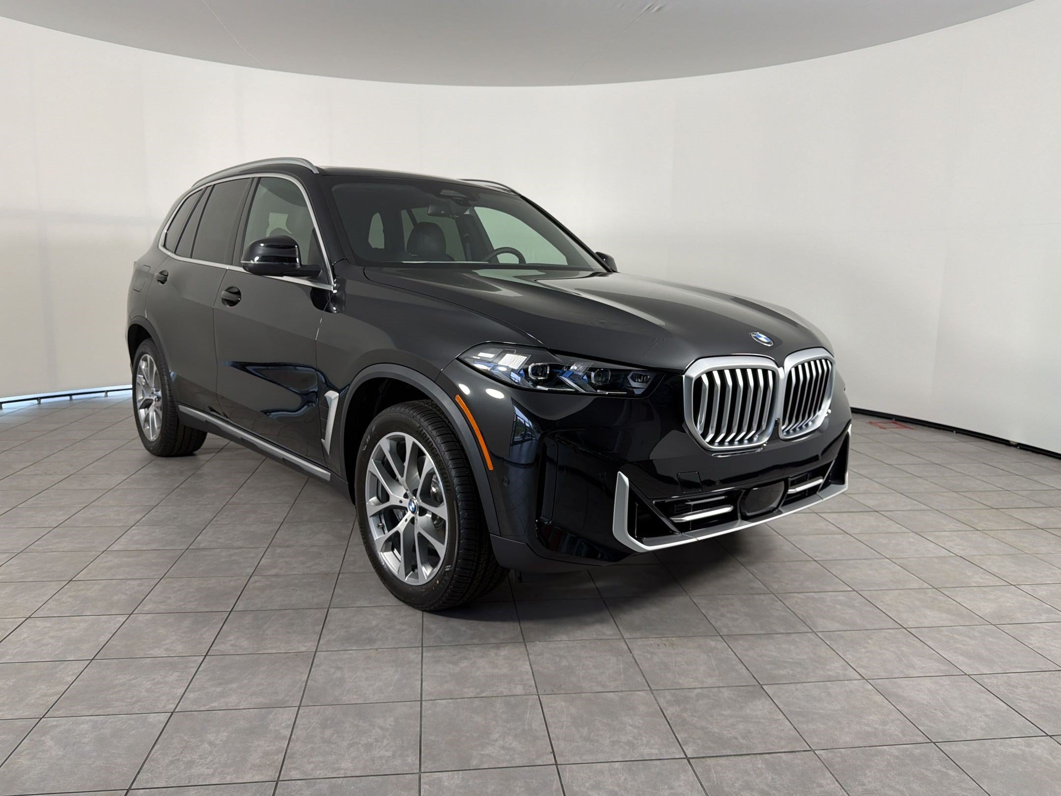 New 2026 BMW X5 sDrive40i w/ Premium Package RWD image 7
