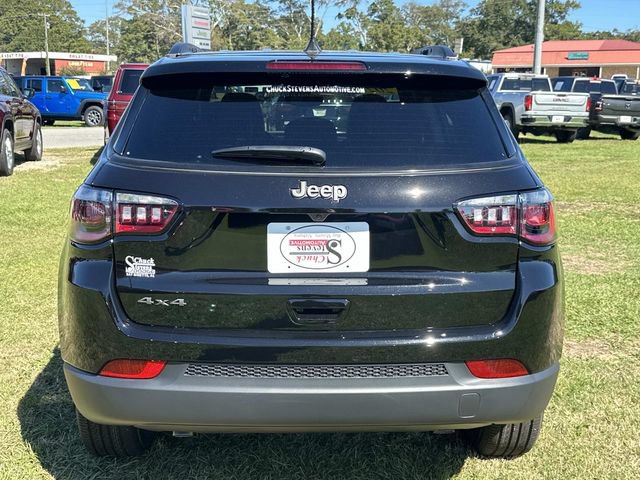 New 2026 Jeep Compass Latitude AWD/4WD image 4