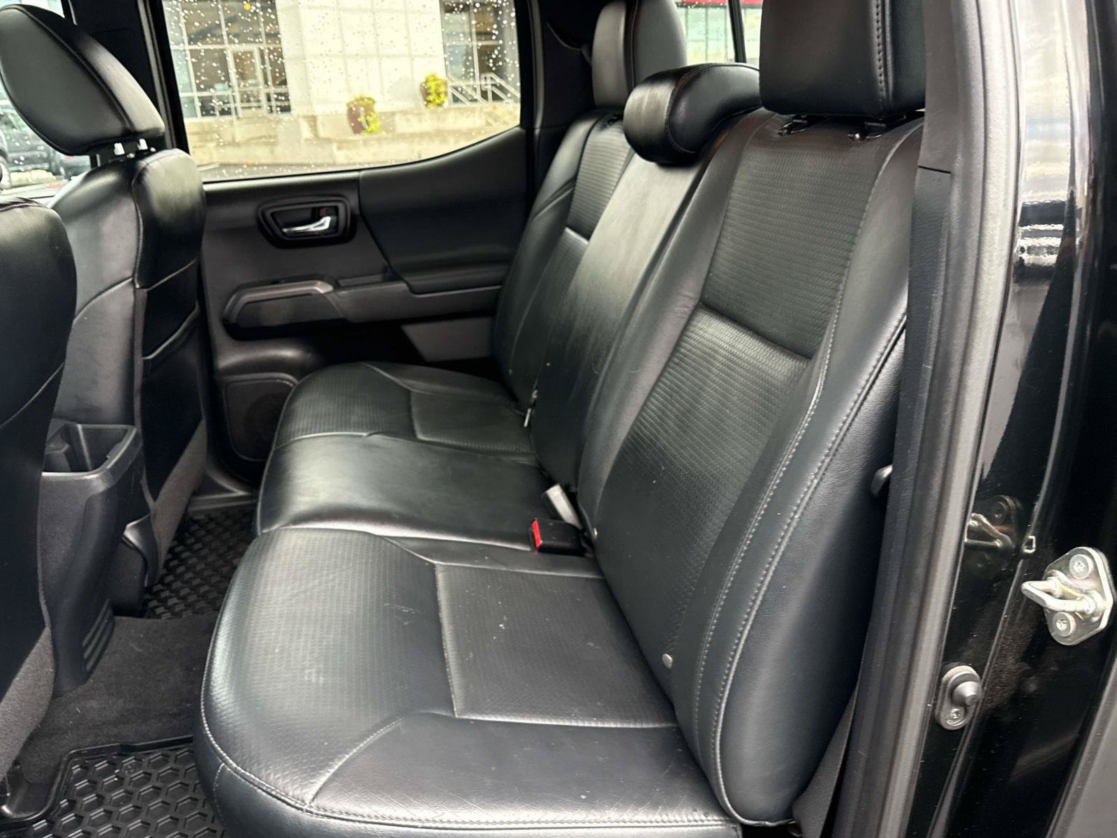 Used 2019 Toyota Tacoma TRD Sport AWD/4WD image 14