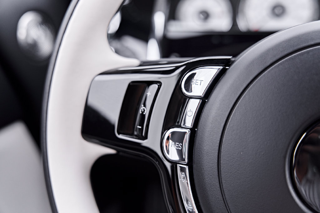 Used 2020 Rolls-Royce Wraith RWD image 59