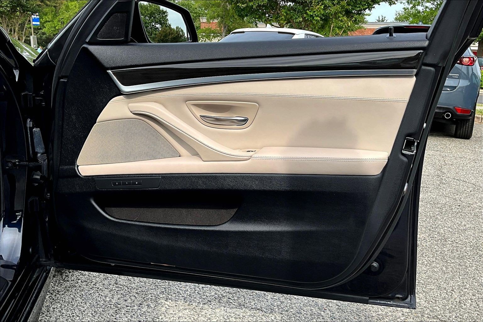 Used 2012 BMW 528i Sedan RWD image 19