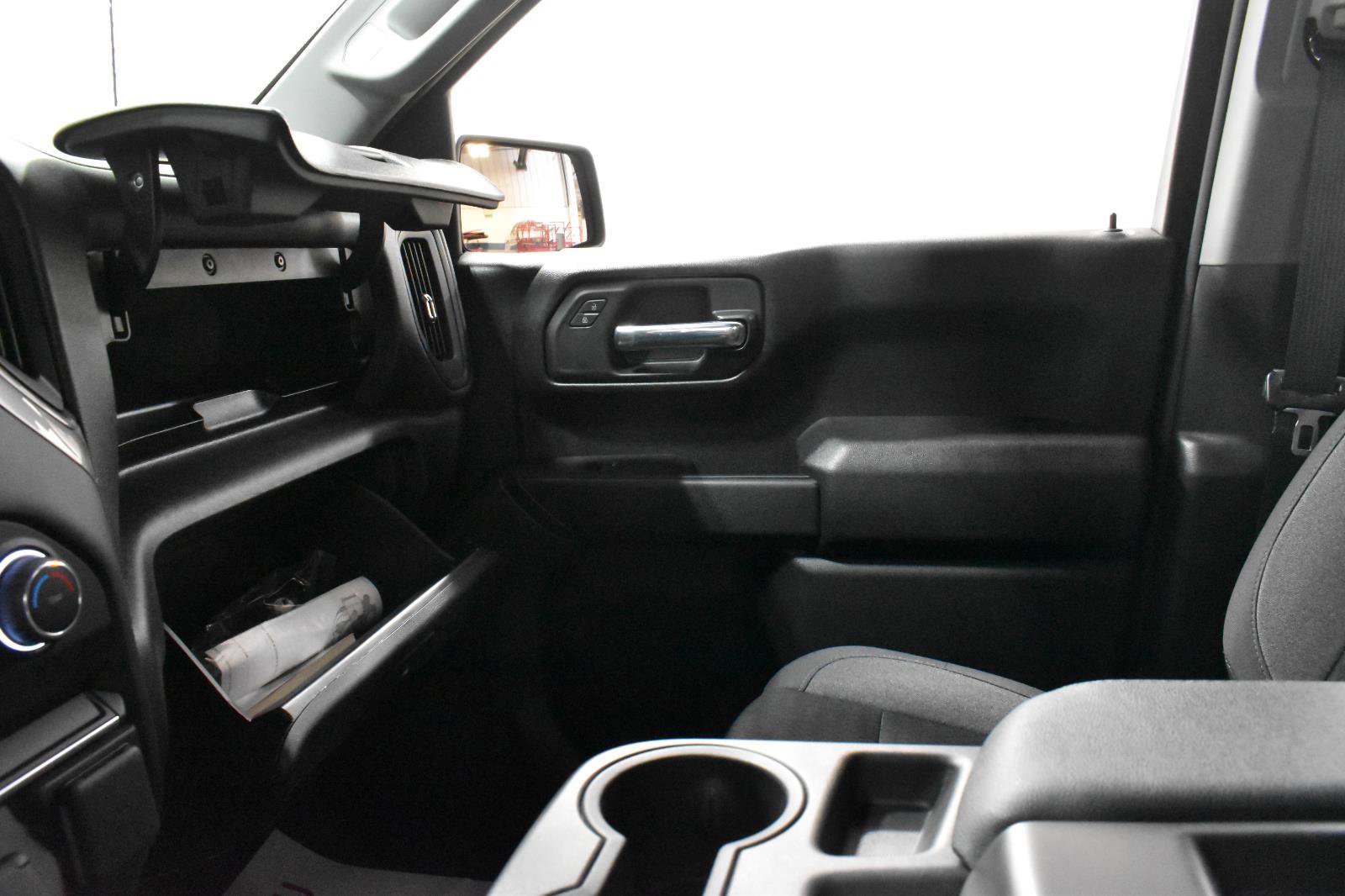 Used 2023 Chevrolet Silverado 1500 Custom w/ LPO, Dark Essentials Package AWD/4WD image 19