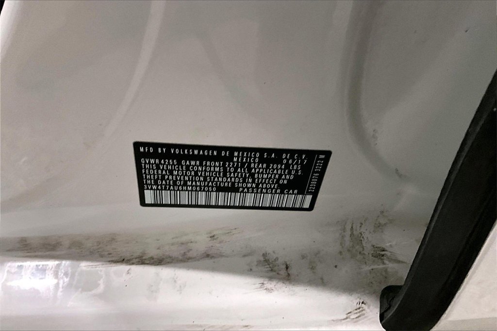 Used 2017 Volkswagen GTI S image 18