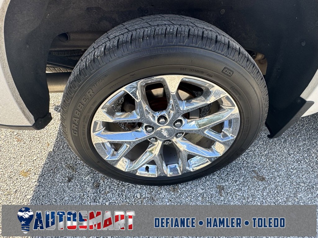 Used 2019 Chevrolet Silverado 1500 High Country w/ Technology Package image 13