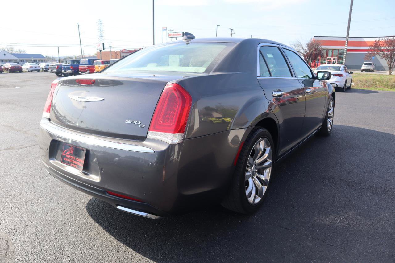 Used 2015 Chrysler 300 C w/ Light Group image 32
