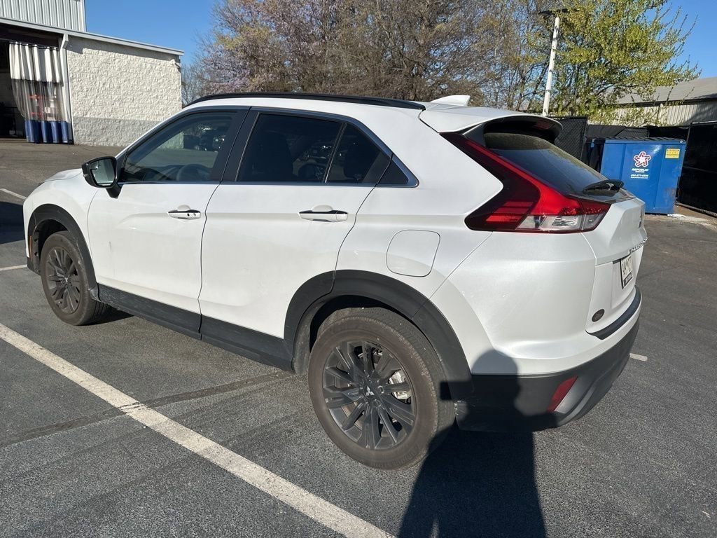 Used 2024 Mitsubishi Eclipse Cross Black Edition image 5