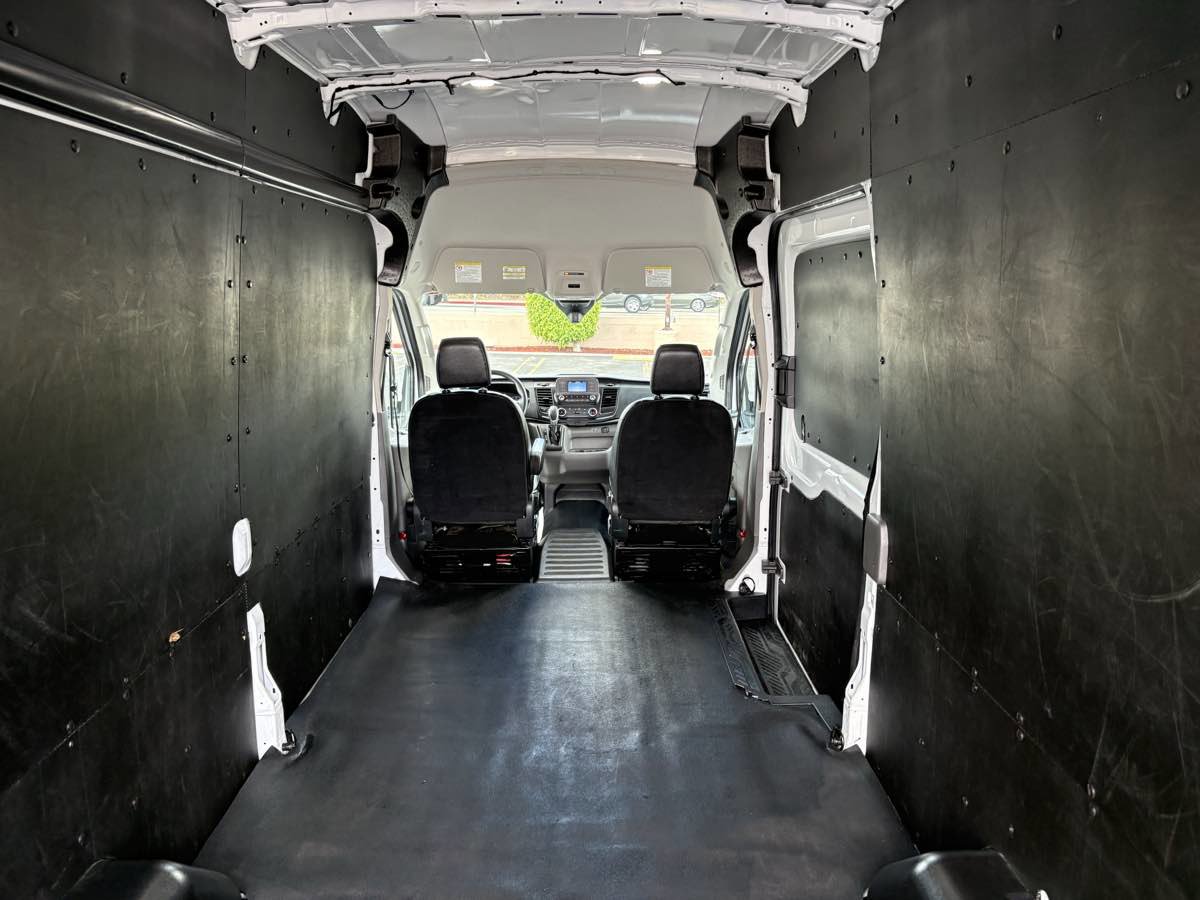Used 2023 Ford Transit 250 148 High Roof Extended w/ Load Area Protection Package RWD image 17