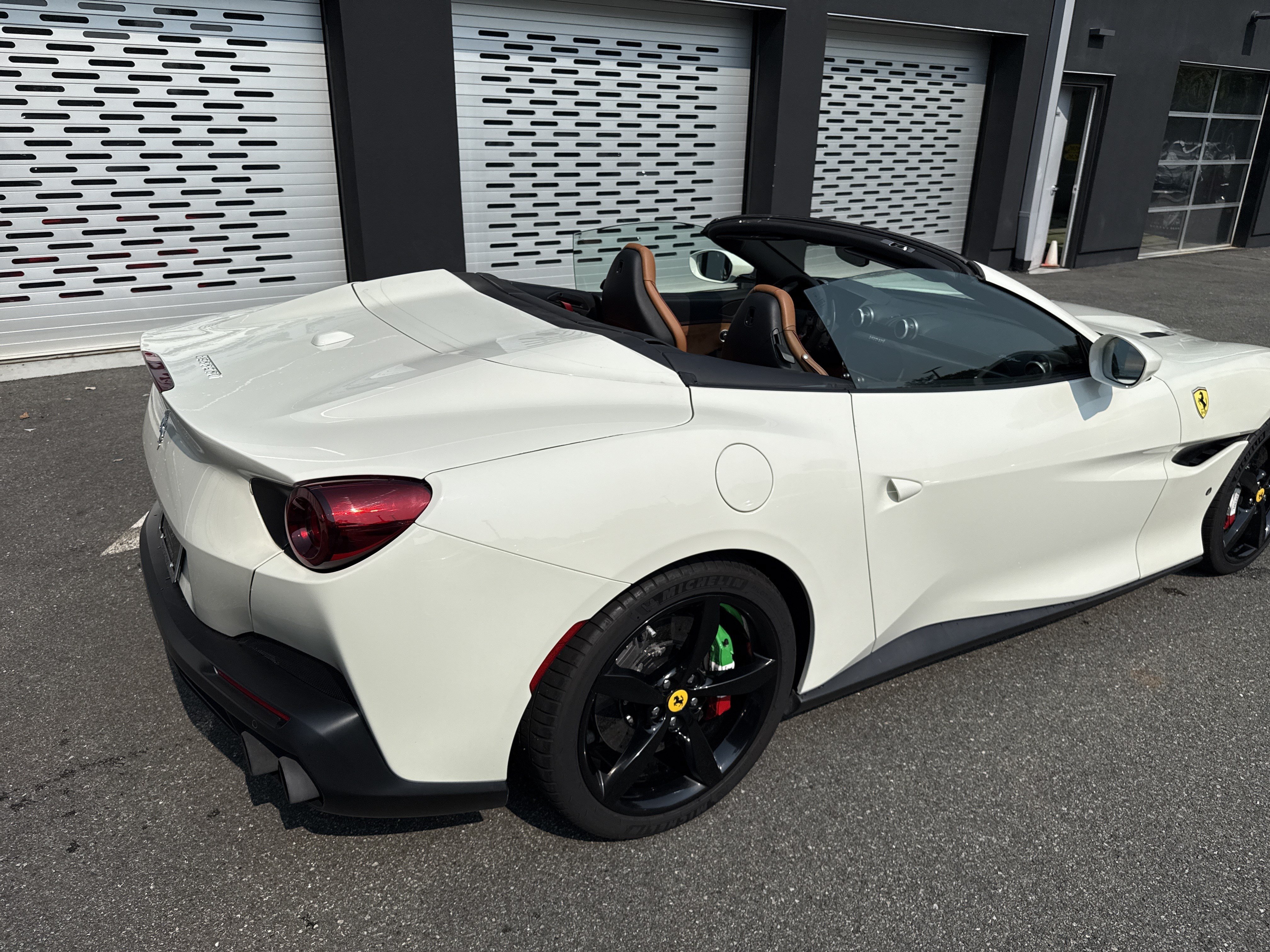 Used 2019 Ferrari Portofino RWD image 33