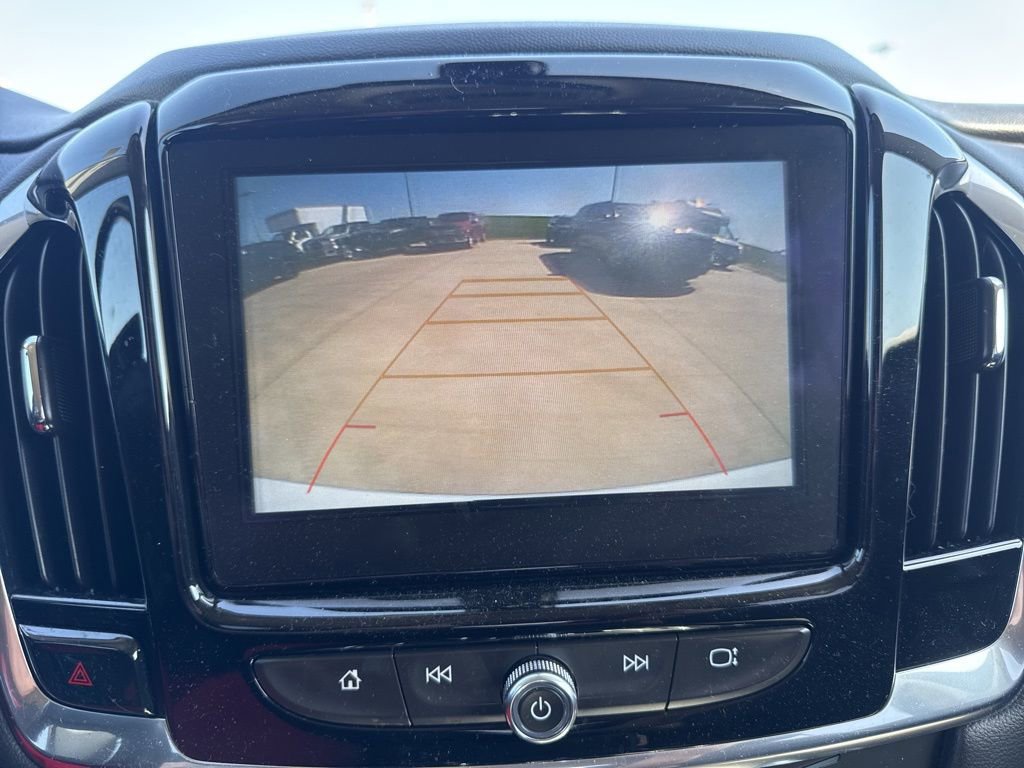 Used 2019 Chevrolet Traverse LT w/ LPO, Blackout Package AWD/4WD image 16