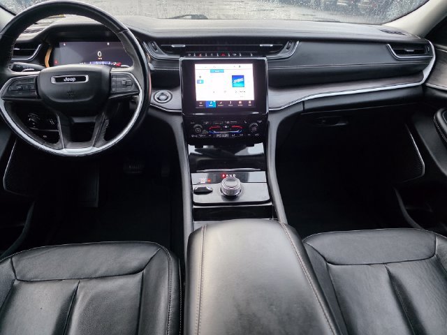 Used 2022 Jeep Grand Cherokee L Limited AWD/4WD image 23