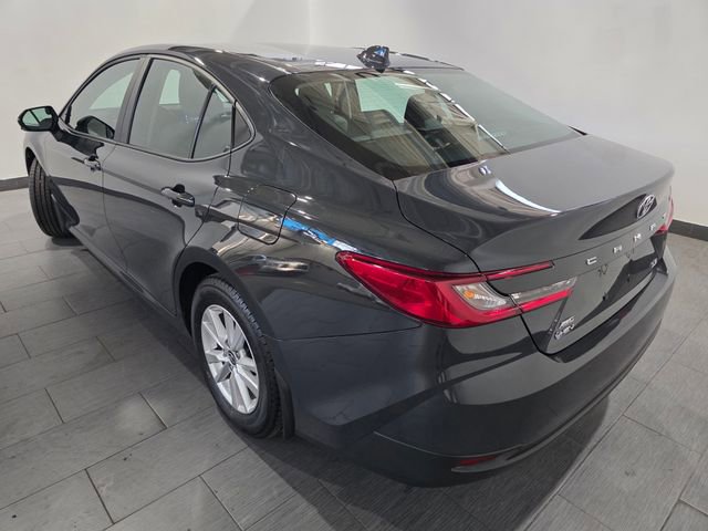 Used 2025 Toyota Camry LE w/ Convenience Package image 3