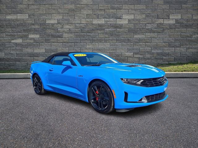 Used 2023 Chevrolet Camaro LT w/ RS Package RWD image 2