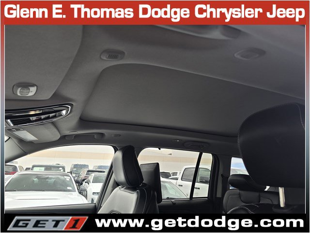 Certified 2023 Jeep Grand Cherokee Limited w/ Luxury Tech Group II RWD image 22