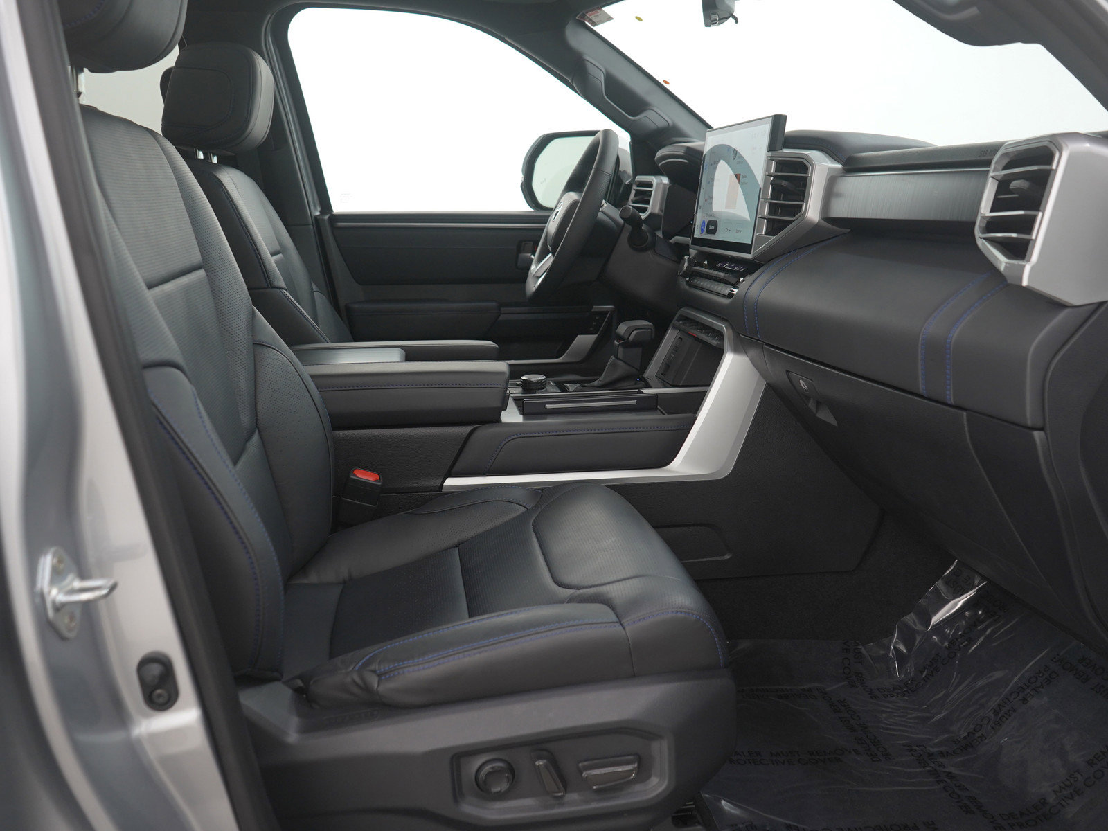 Used 2025 Toyota Sequoia Platinum image 14