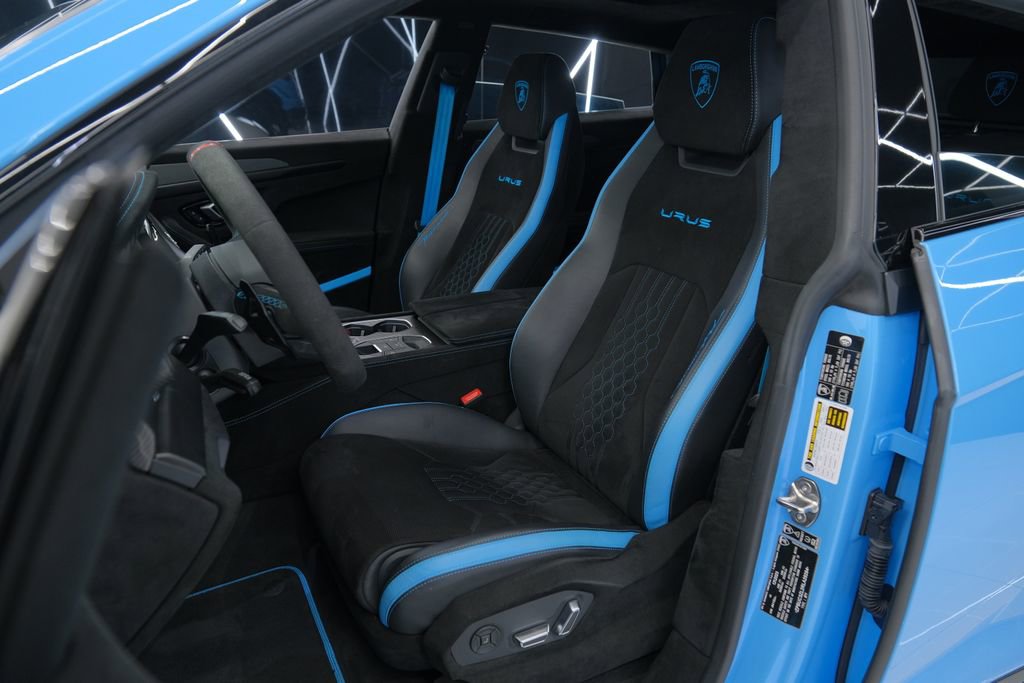 Used 2024 Lamborghini Urus Performante AWD/4WD image 17