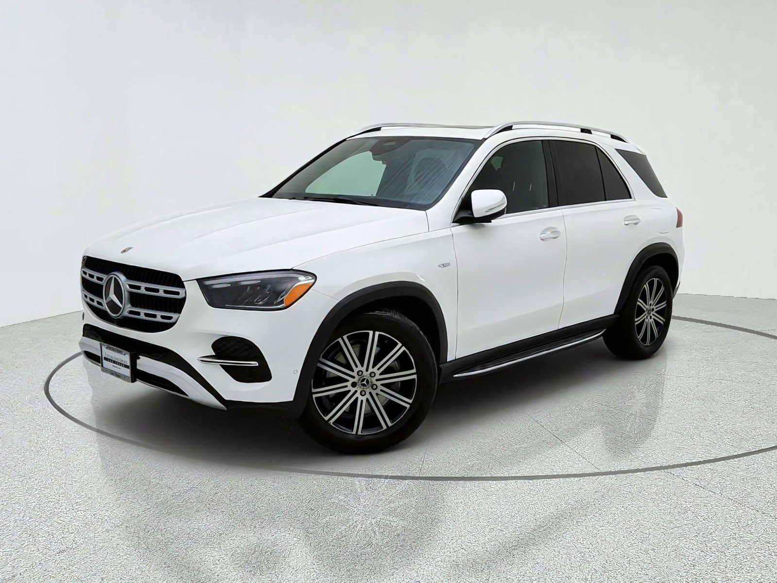Used 2025 Mercedes-Benz GLE 450e 4MATIC image 1