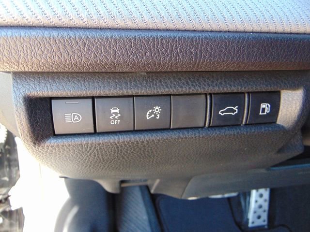 Used 2025 Toyota Camry SE image 19