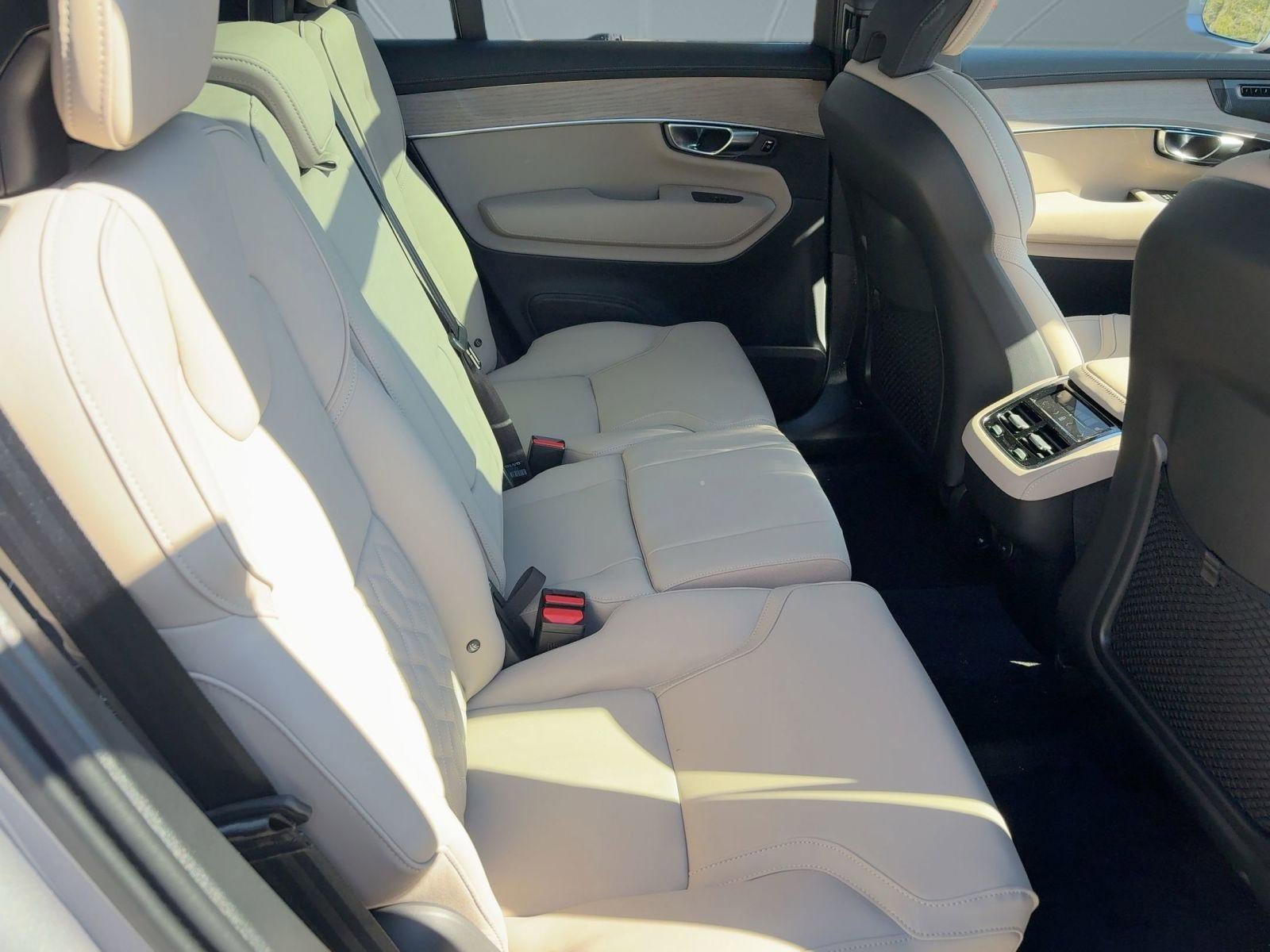 New 2026 Volvo XC90 B6 Plus w/ Protection Package Premier image 29