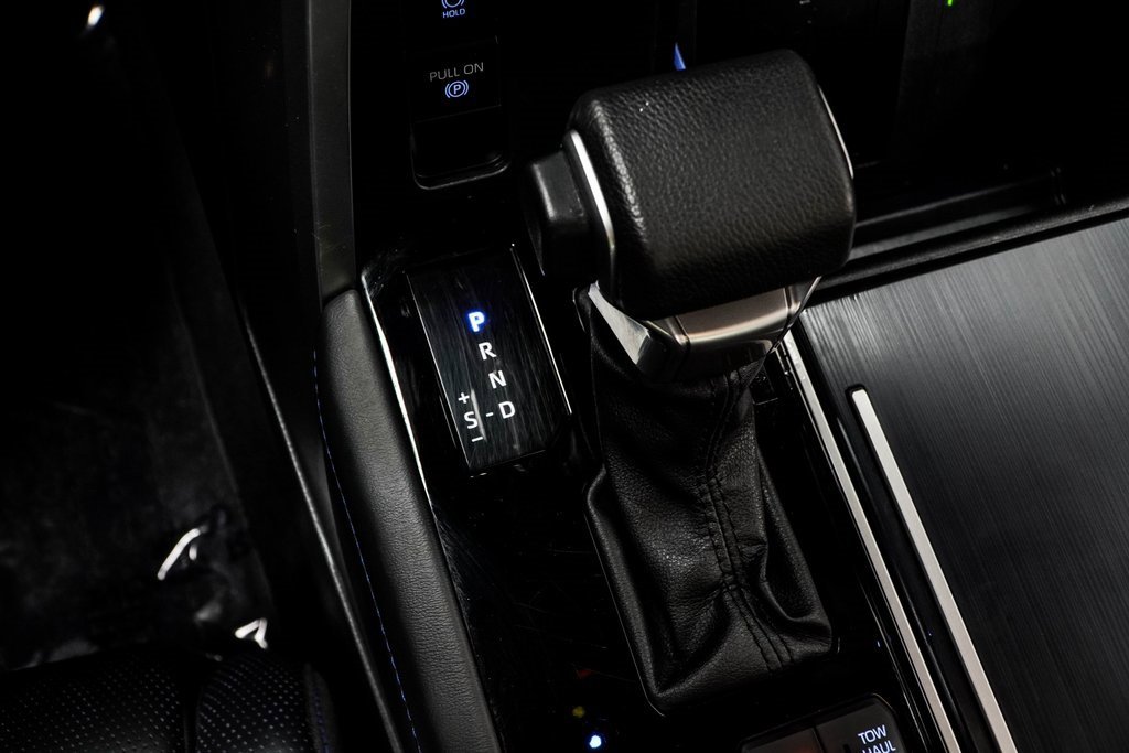 Used 2024 Toyota Sequoia Platinum image 27