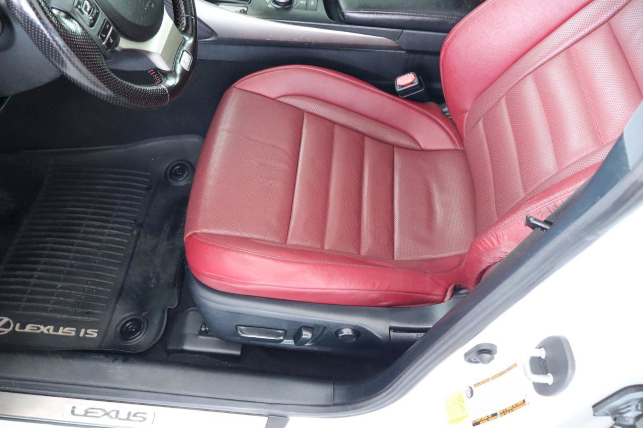 Used 2020 Lexus IS 300 F Sport w/ F Sport Package RWD image 11