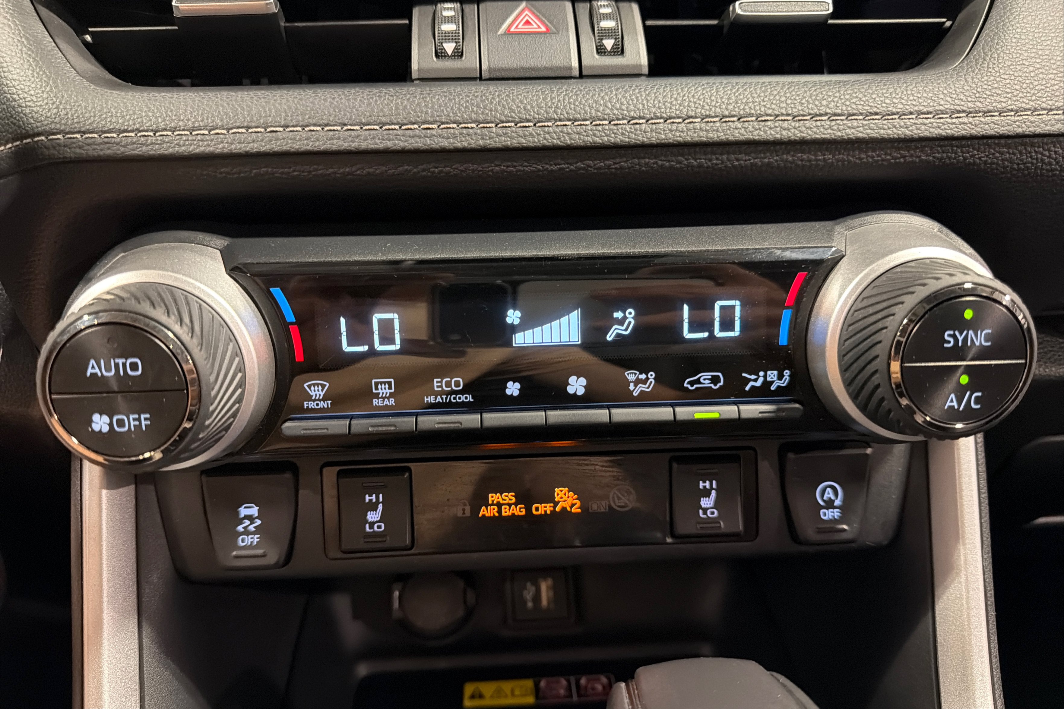 Used 2024 Toyota RAV4 XLE Premium w/ Weather Package AWD/4WD image 31