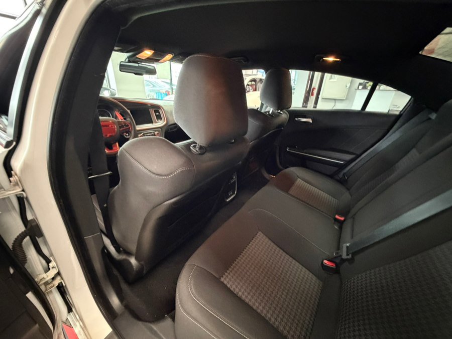 Used 2019 Dodge Charger Scat Pack w/ Navigation & Travel Group RWD image 25