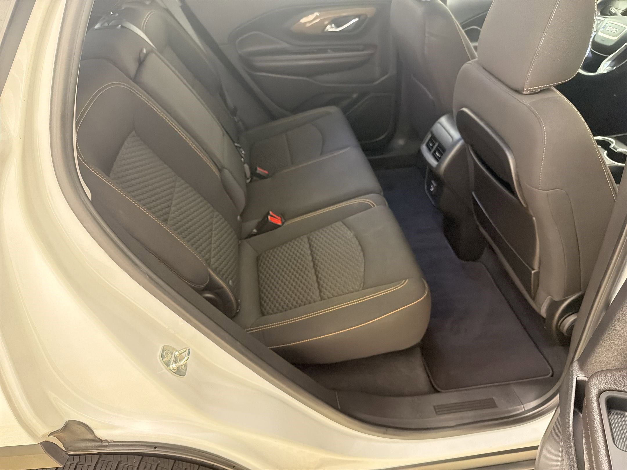 Used 2021 GMC Terrain SLE w/ Driver Convenience Package image 27