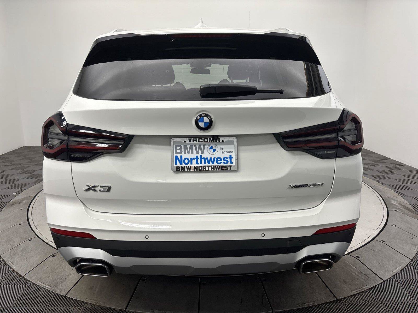 Used 2023 BMW X3 xDrive30i w/ Convenience Package AWD/4WD image 15
