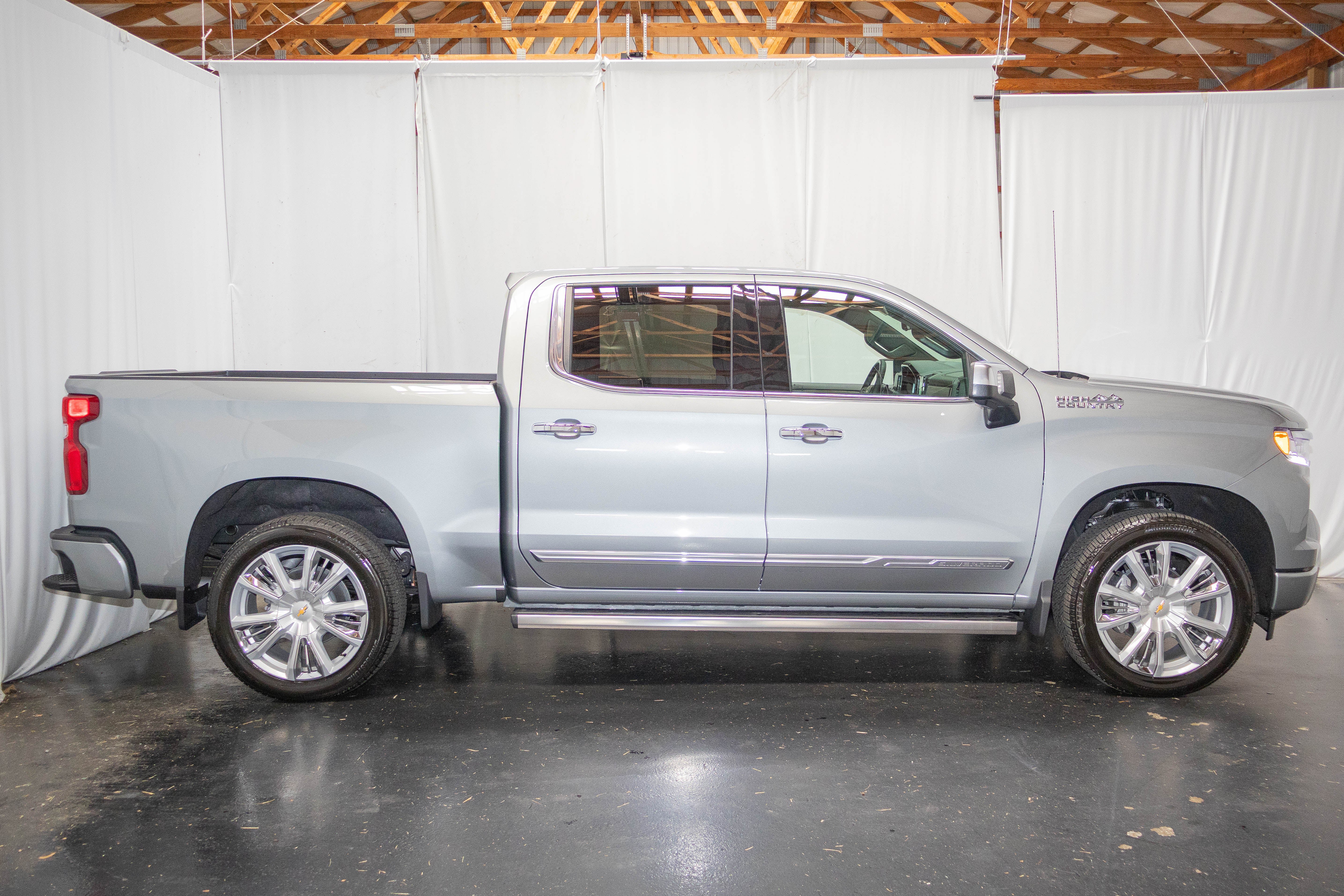New 2026 Chevrolet Silverado 1500 High Country AWD/4WD image 5