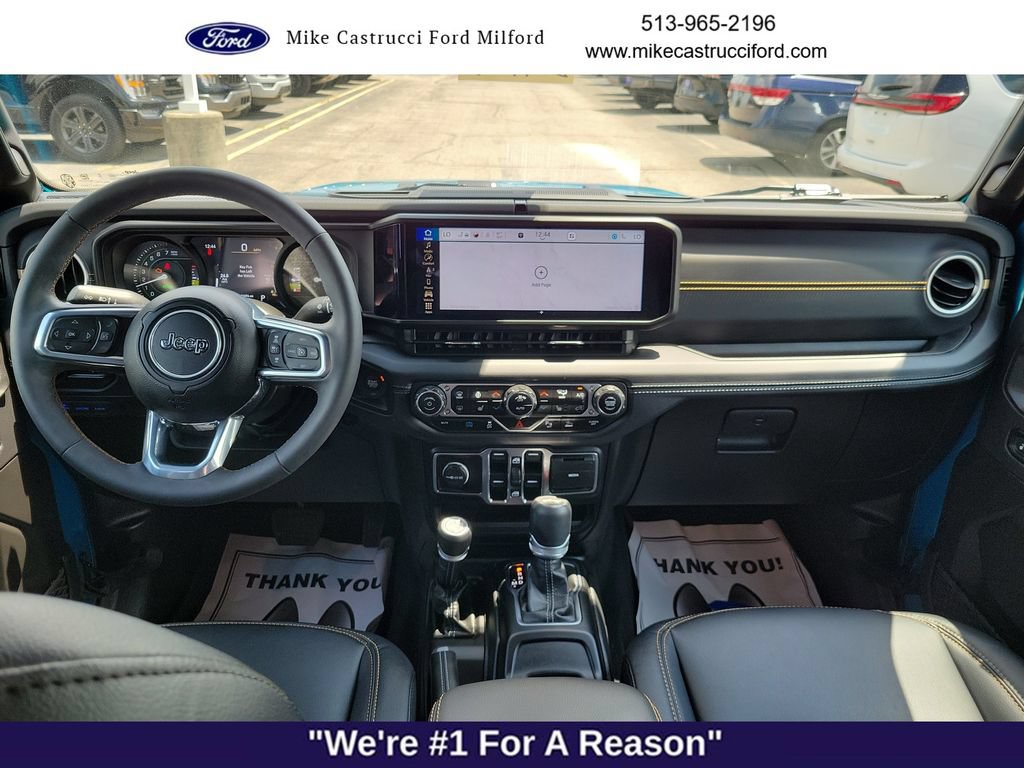 Used 2024 Jeep Wrangler Unlimited Sahara w/ Technology Group AWD/4WD image 10