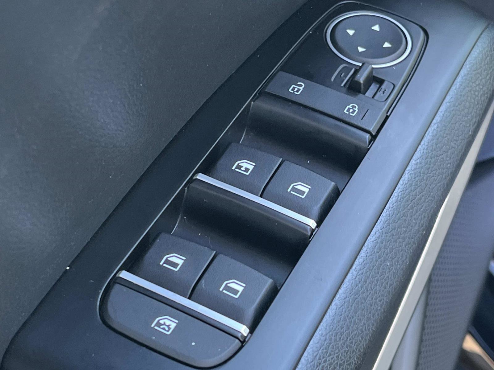 Used 2025 Kia Soul LX w/ LX Technology Package image 27