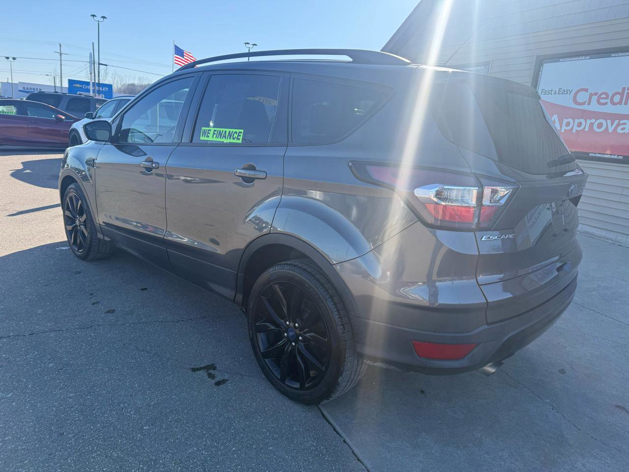 Used 2017 Ford Escape SE w/ SE Sport Appearance Package image 7