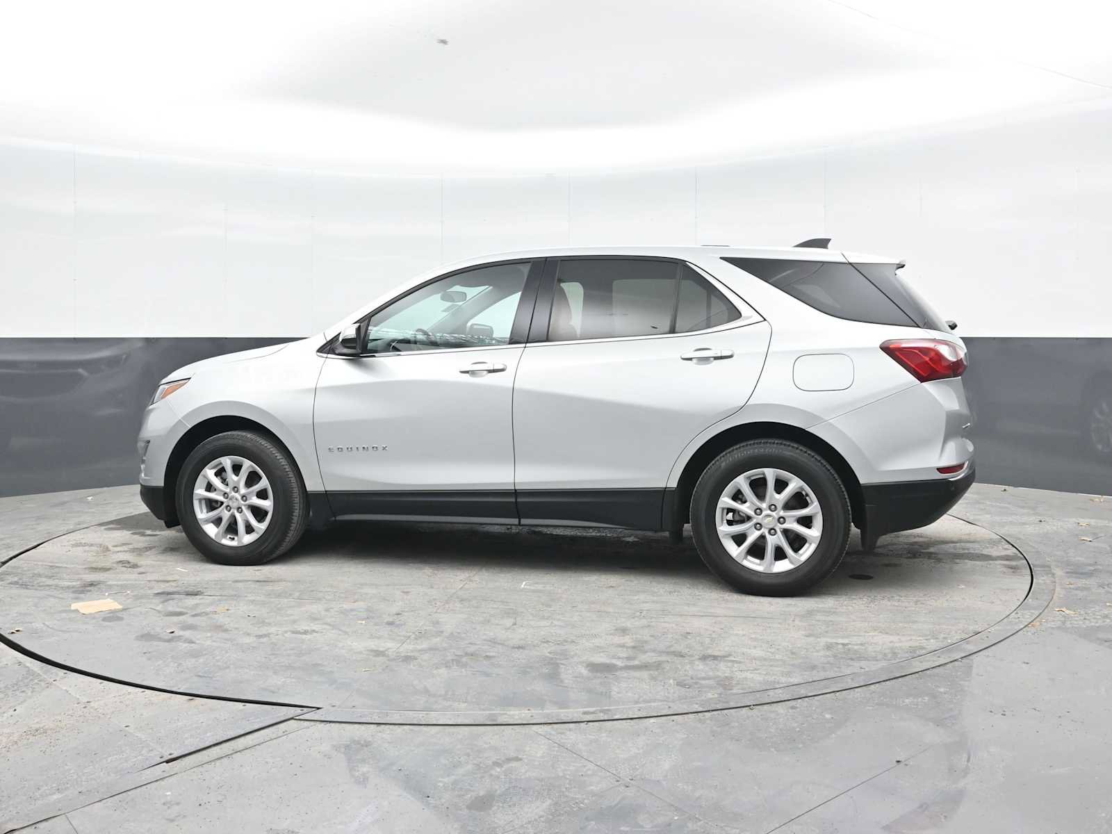 Used 2019 Chevrolet Equinox LT AWD/4WD image 3
