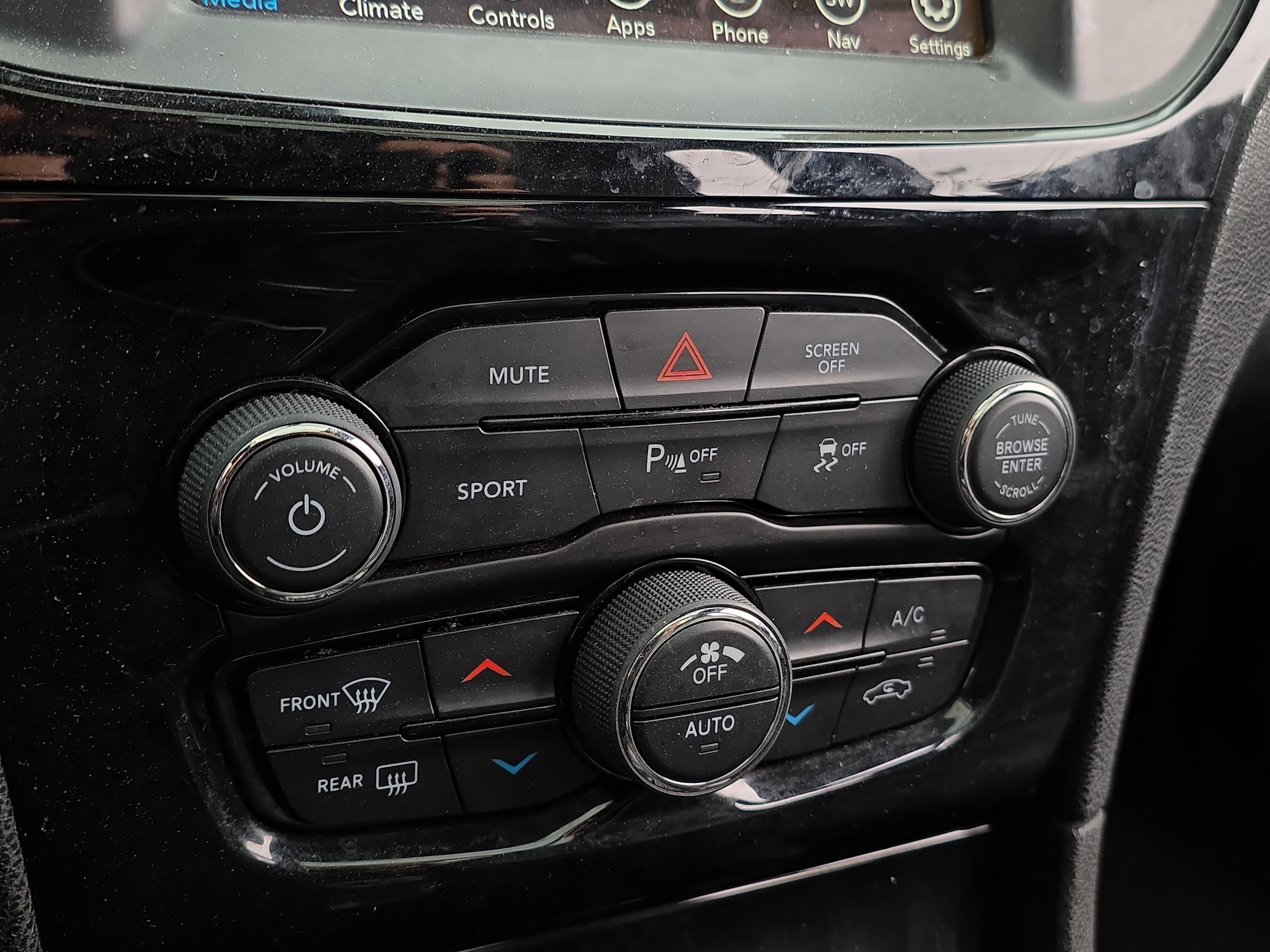 Used 2021 Chrysler 300 S image 19