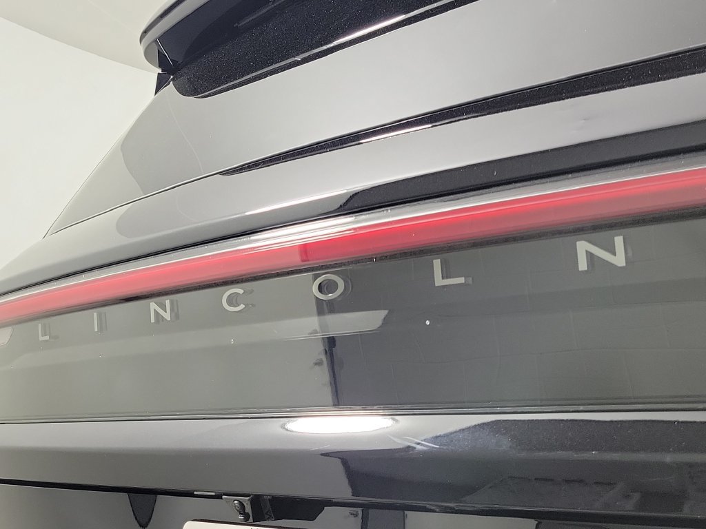 New 2027 Lincoln Navigator L Reserve w/ Jet Appearance Package RWD image 5