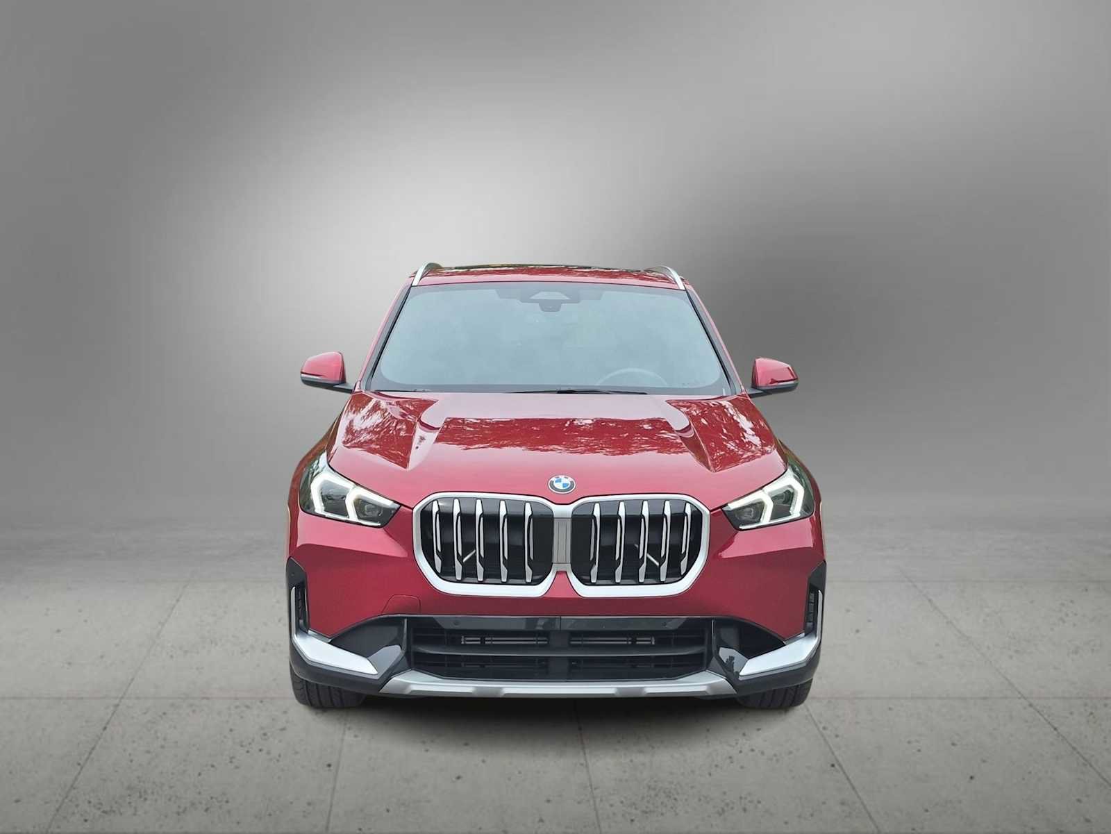 Used 2026 BMW X1 xDrive28i AWD/4WD image 3