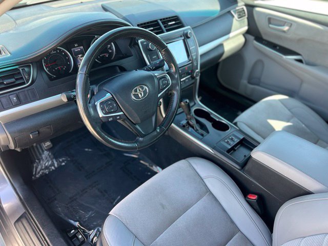 Used 2015 Toyota Camry XSE FWD image 12