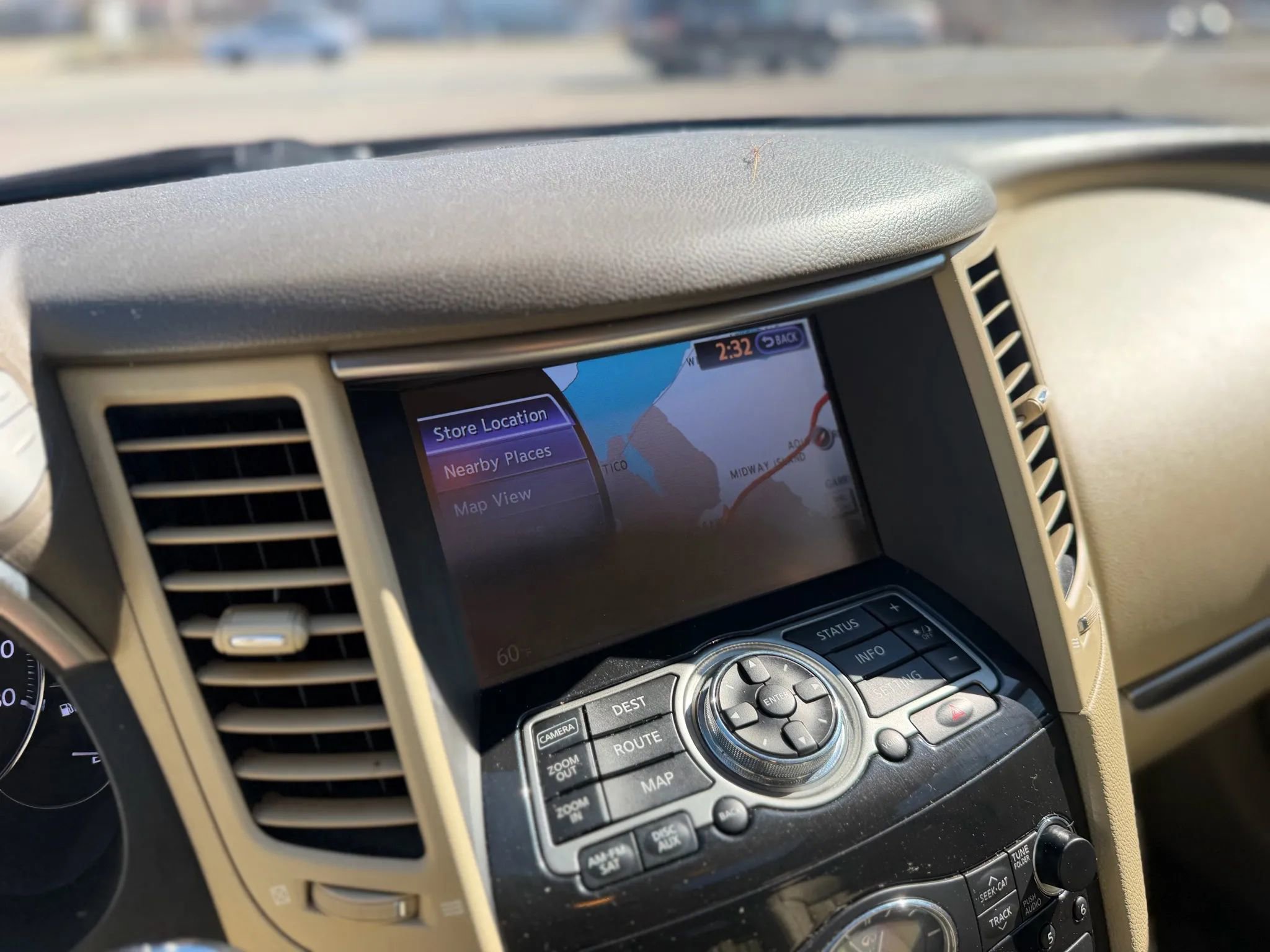 Used 2014 INFINITI QX70 3.7 Sport Utility 4D w/ Premium Package image 24