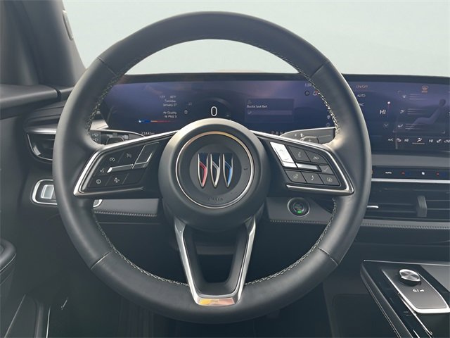 Used 2025 Buick Enclave Preferred image 18