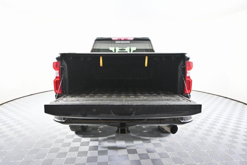 Used 2021 Chevrolet Silverado 2500 LTZ w/ LTZ Plus Package image 6