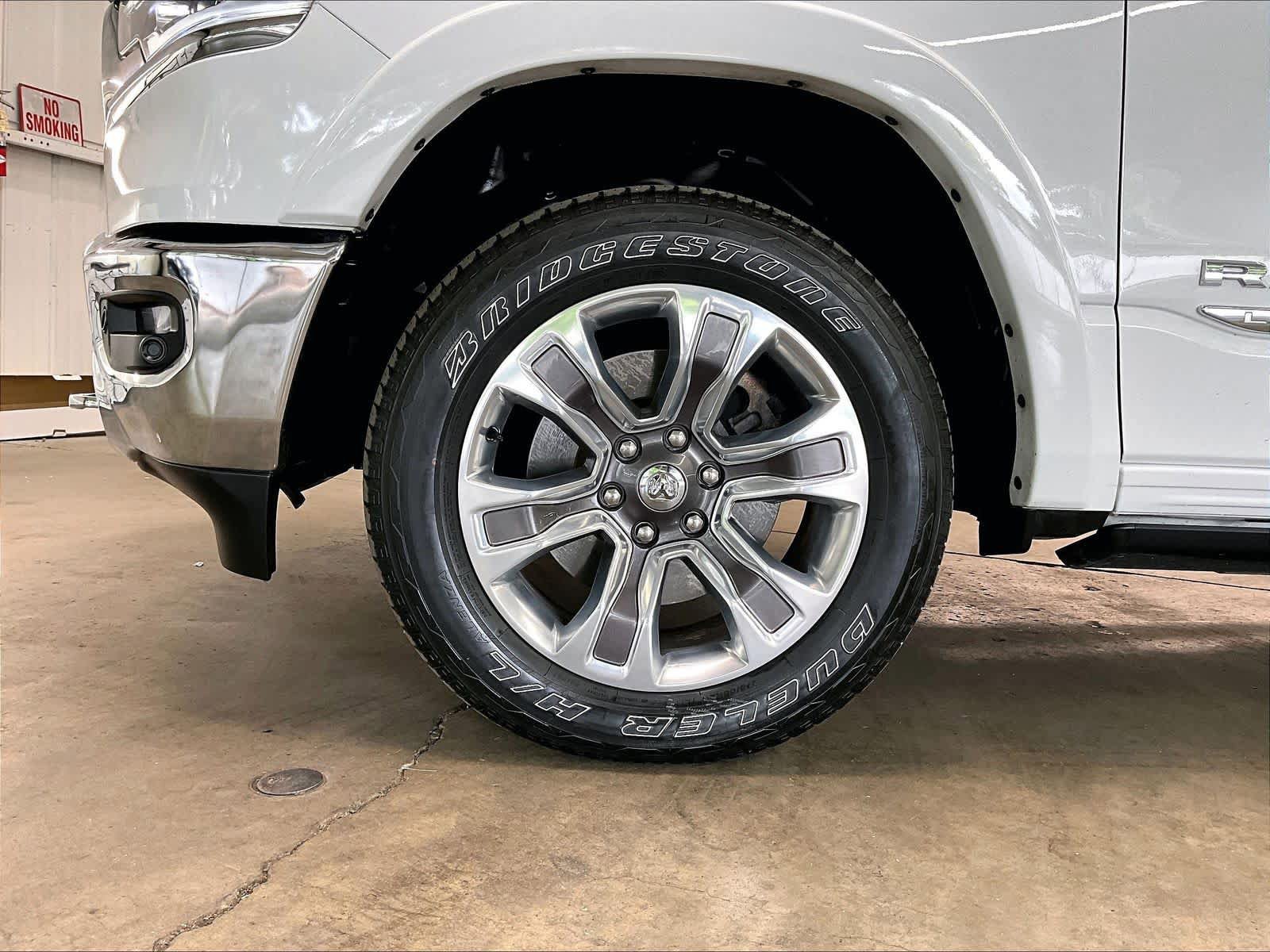 Used 2023 RAM 1500 Limited AWD/4WD image 11