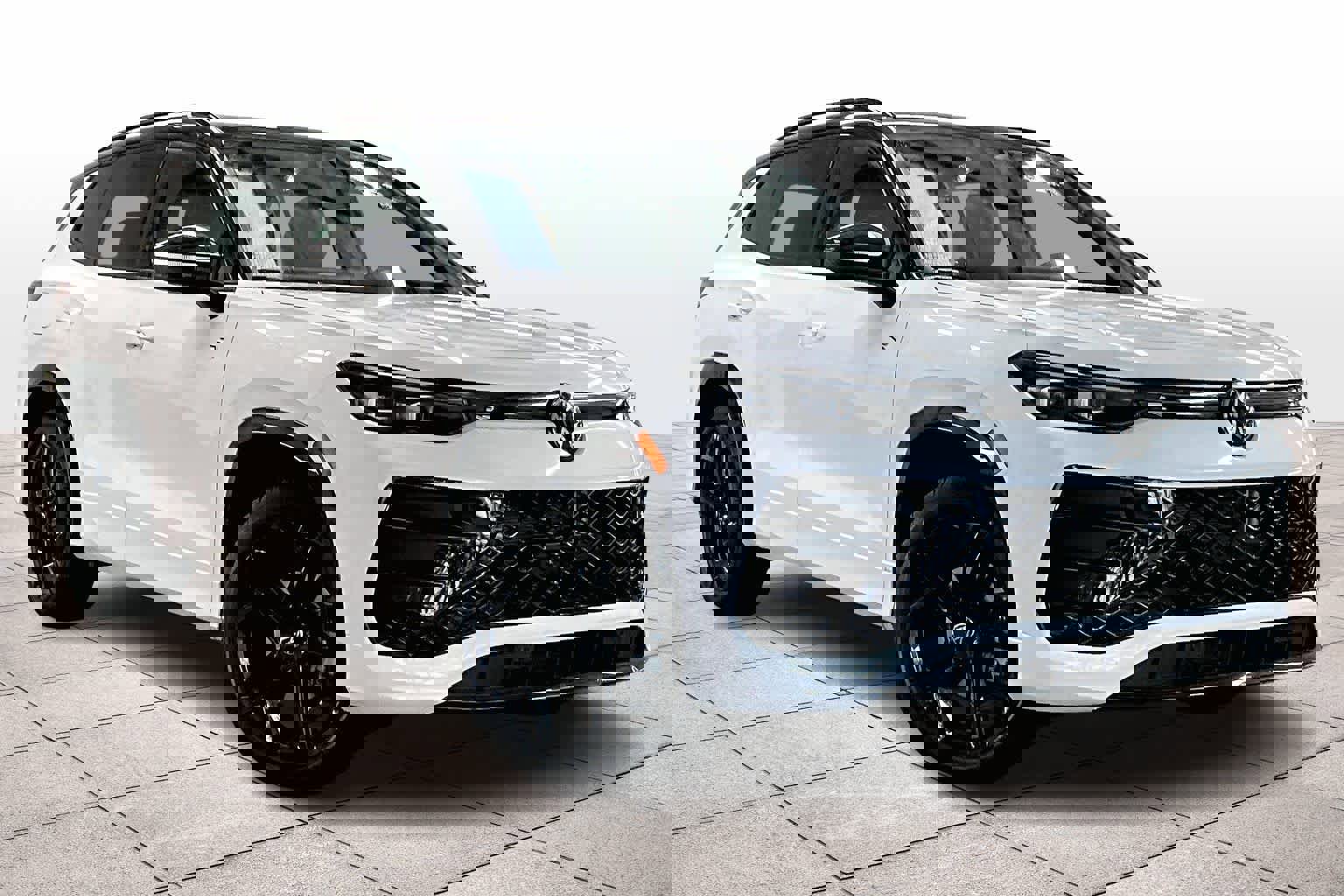 New 2026 Volkswagen Tiguan SE R-Line image 2