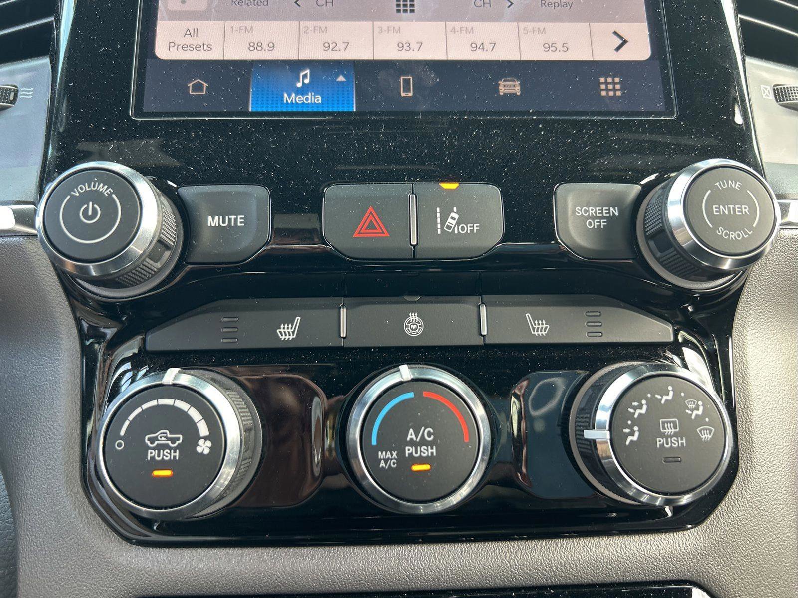 Certified 2025 RAM 1500 Big Horn image 21