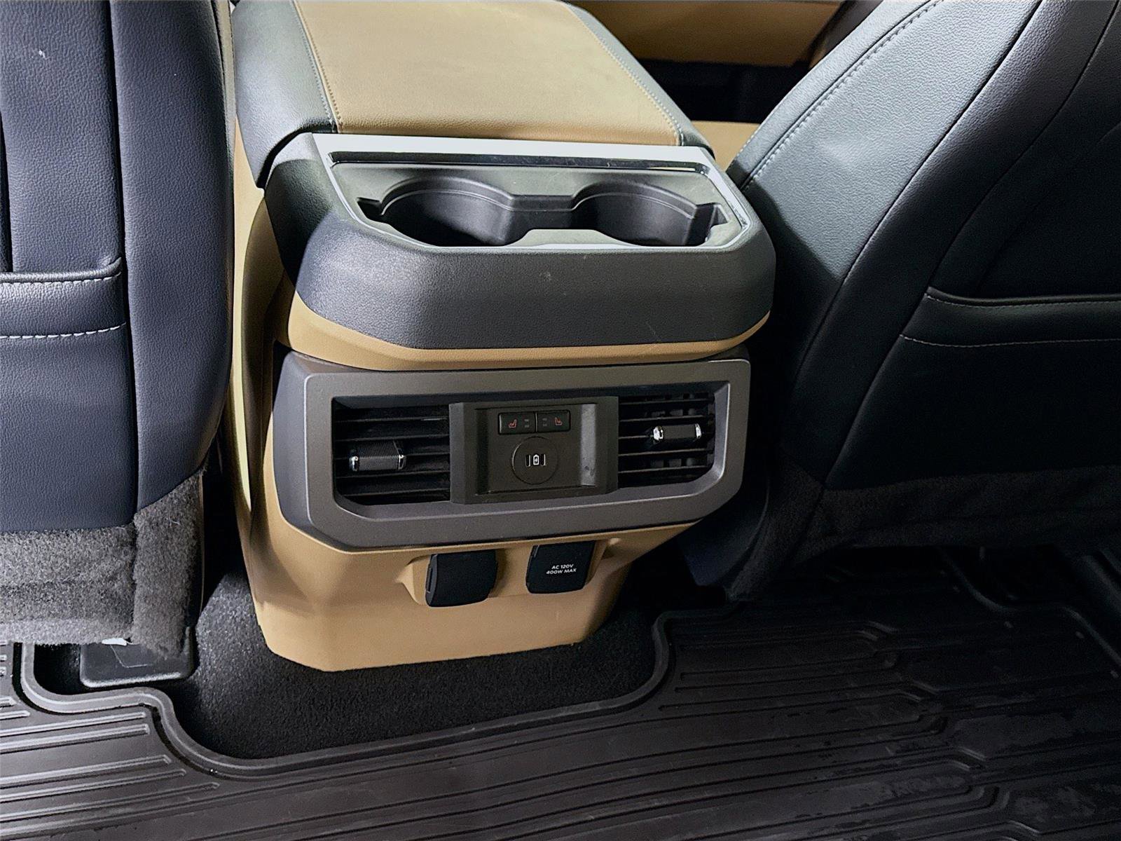 Used 2024 Ford F350 Lariat w/ Lariat Ultimate Package image 19