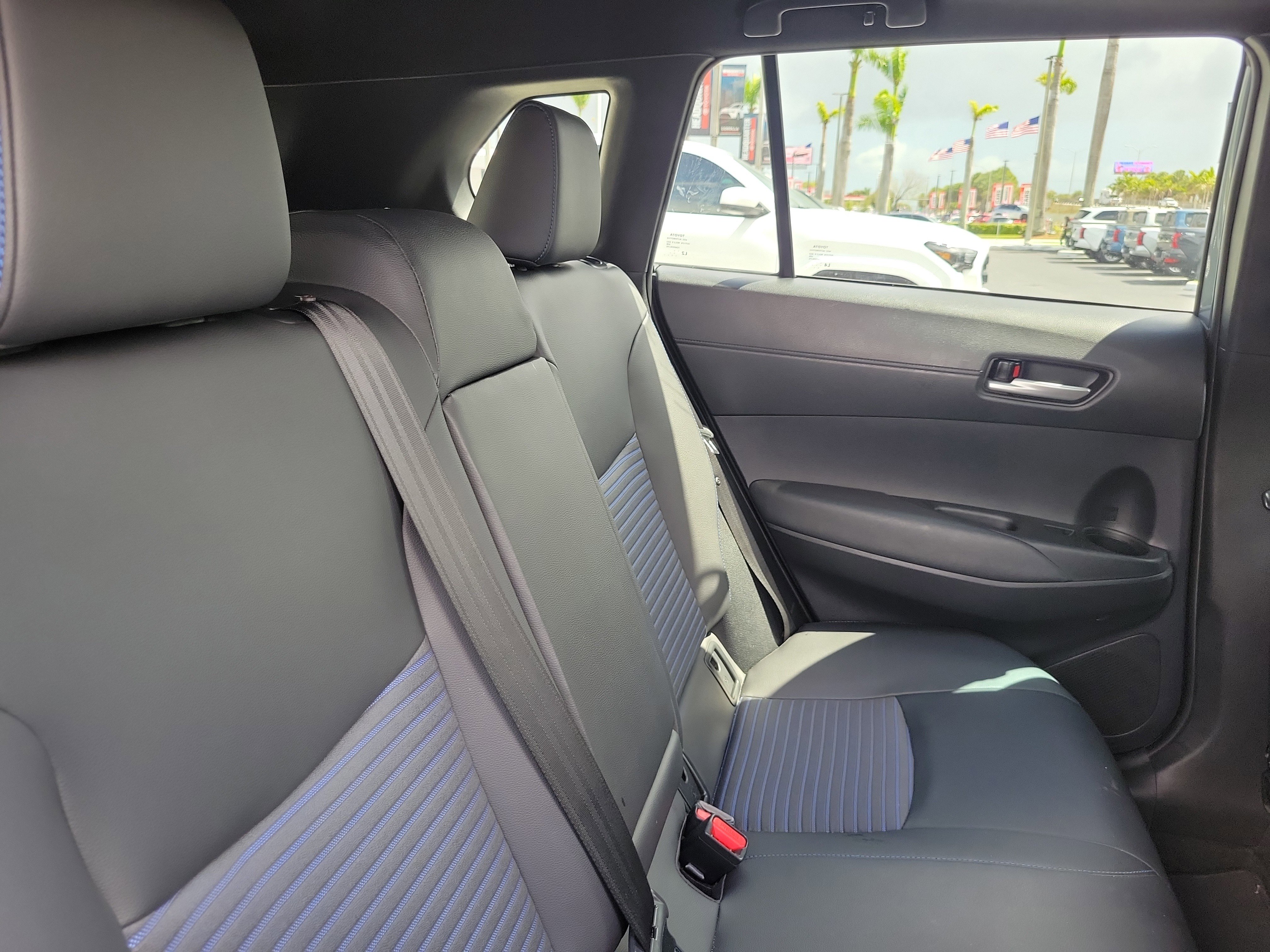 Used 2023 Toyota Corolla Cross XSE w/ Convenience Package image 15