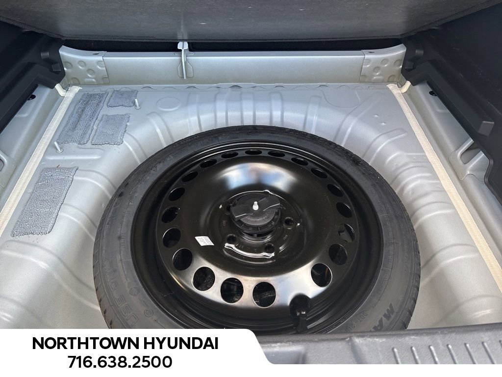 Used 2024 Chevrolet Trax ACTIV w/ Sunroof Package FWD image 28