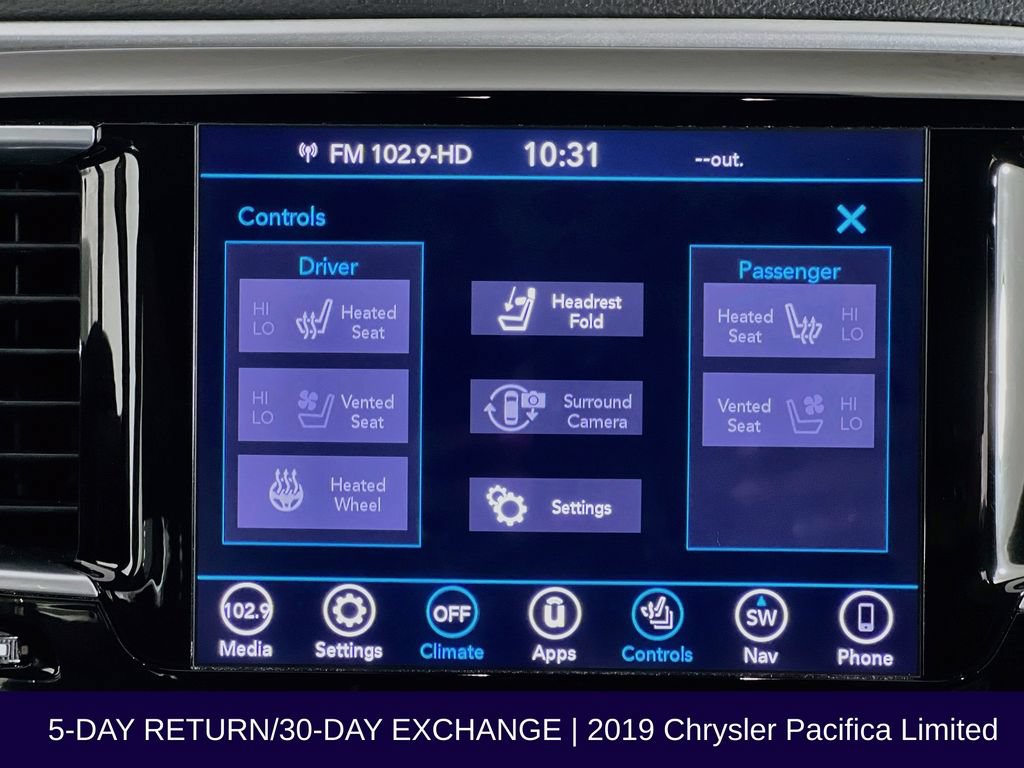 Used 2019 Chrysler Pacifica Limited w/ Advanced Safetytec Group FWD image 27